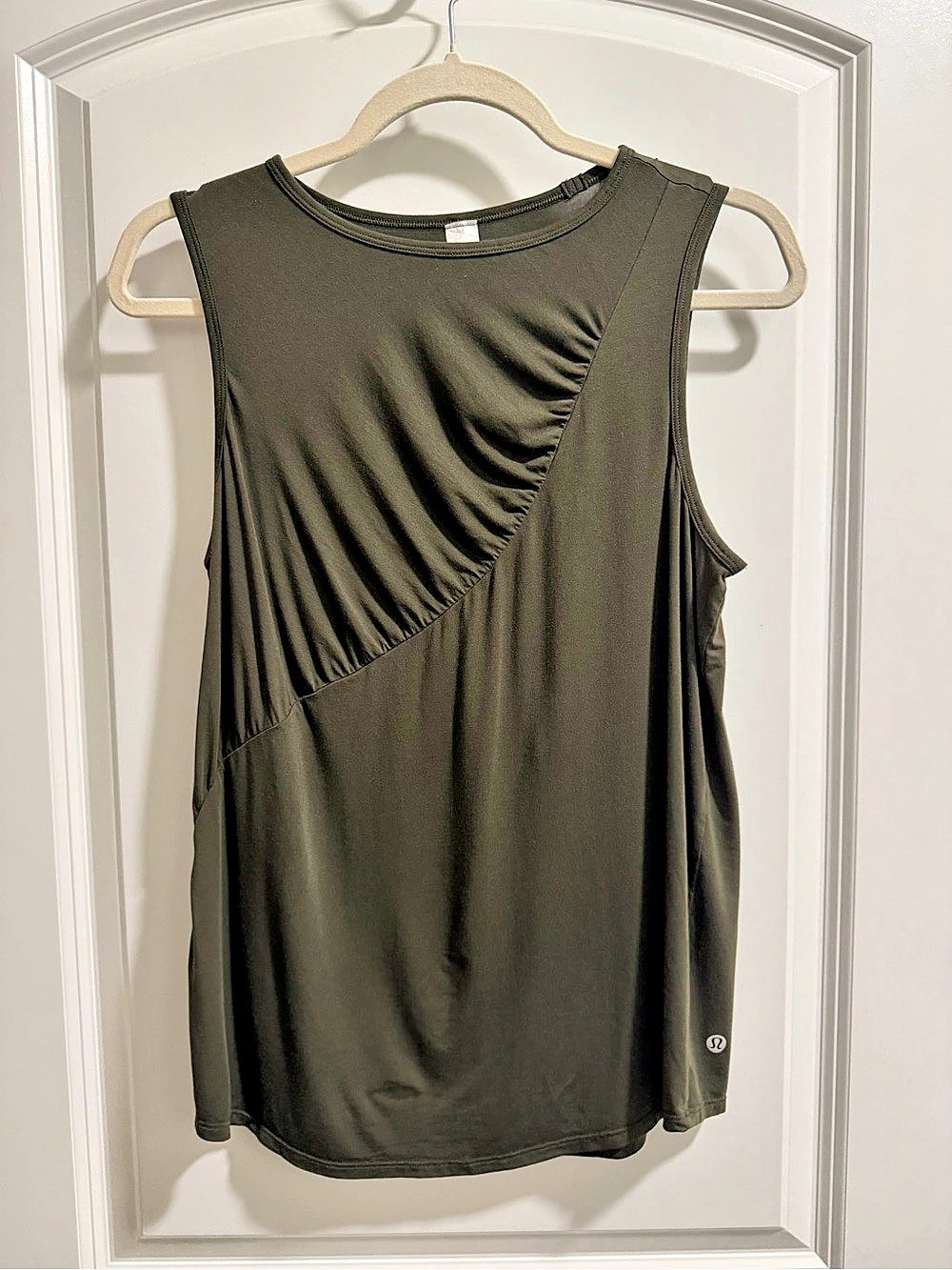 lululemon Sculpt Tank Ruched Tank in Green Size 6 Like New